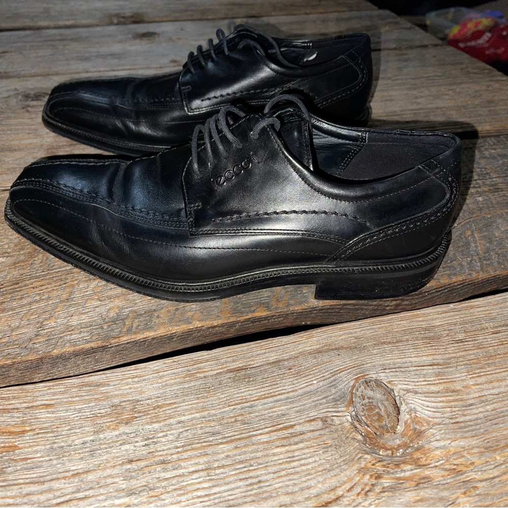 ecco dress shoes